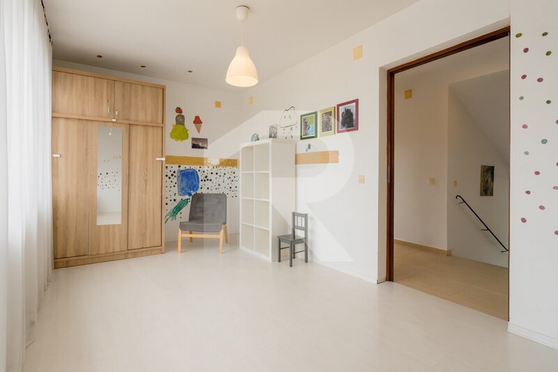 Tartasesti - Dambovita Casa intre doua paduri